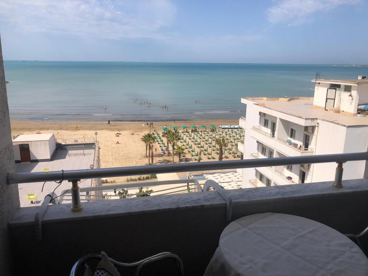 Seaside Apartment Best Durrës Extérieur photo
